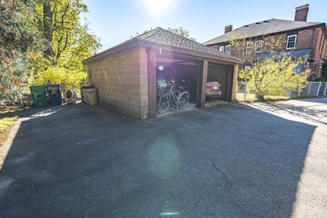 26-28 Wessex Rd 28, Newton, MA 02459