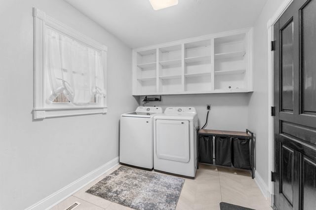 2311 South Golden Avenue, Springfield, MO 65807