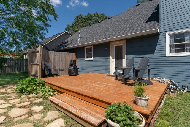 2311 South Golden Avenue, Springfield, MO 65807
