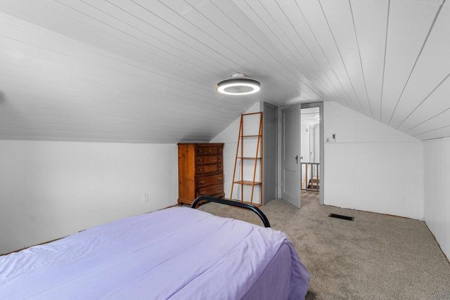 521 NEWHALL STREET, Green Bay, WI 54301