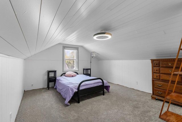 521 NEWHALL STREET, Green Bay, WI 54301