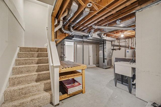 1390 Patricia Avenue, Ann Arbor, MI 48103