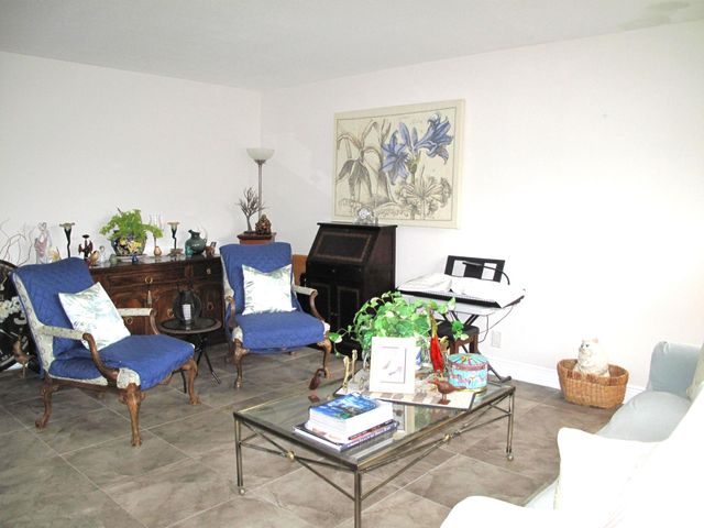 376 Flanders H, Delray Beach, FL 33484