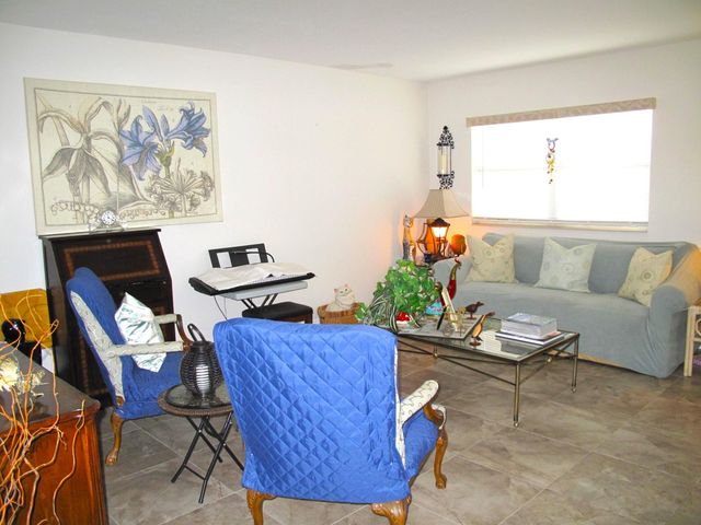 376 Flanders H, Delray Beach, FL 33484