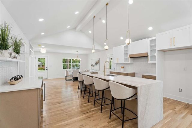 1818 Briarlake Circle, Decatur, GA 30033