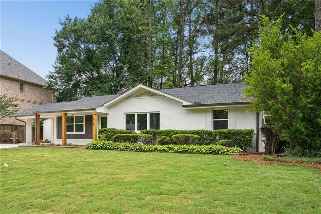 Image 1 of property listing at 1818 Briarlake Circle, Decatur, GA 30033