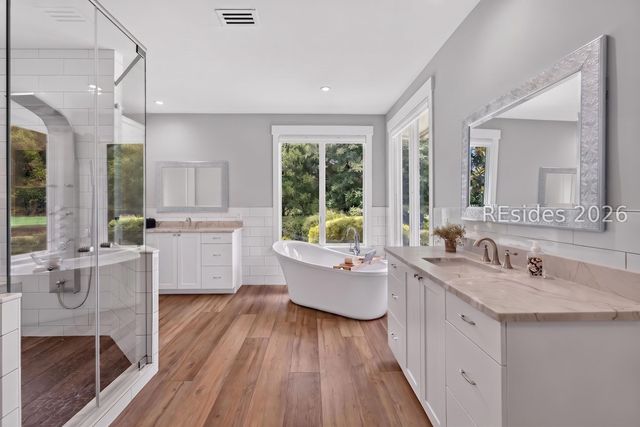 31 Oyster Bay Pl, Hilton Head Island, SC 29926