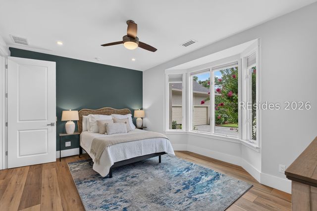 31 Oyster Bay Pl, Hilton Head Island, SC 29926