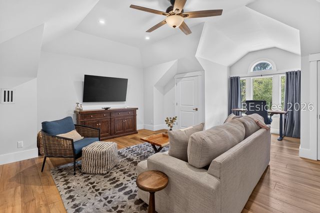 31 Oyster Bay Pl, Hilton Head Island, SC 29926