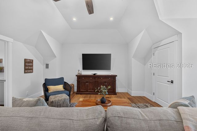 31 Oyster Bay Pl, Hilton Head Island, SC 29926