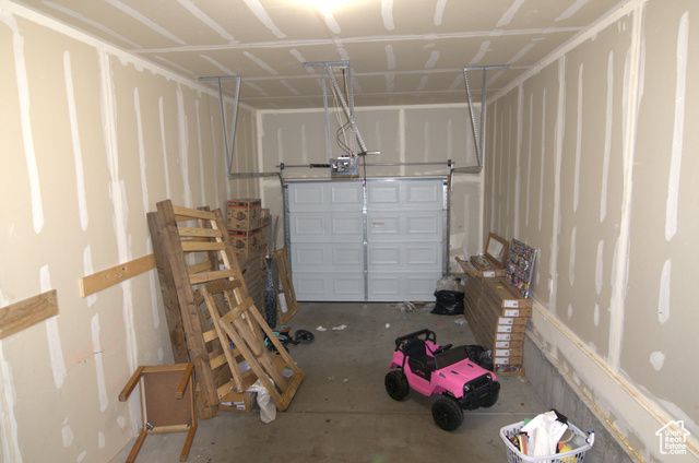 831 N GLEN EAGLE CT, Tooele, UT 84074