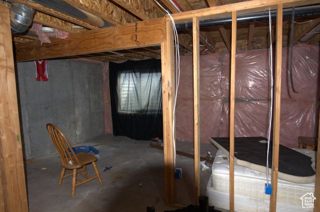 831 N GLEN EAGLE CT, Tooele, UT 84074