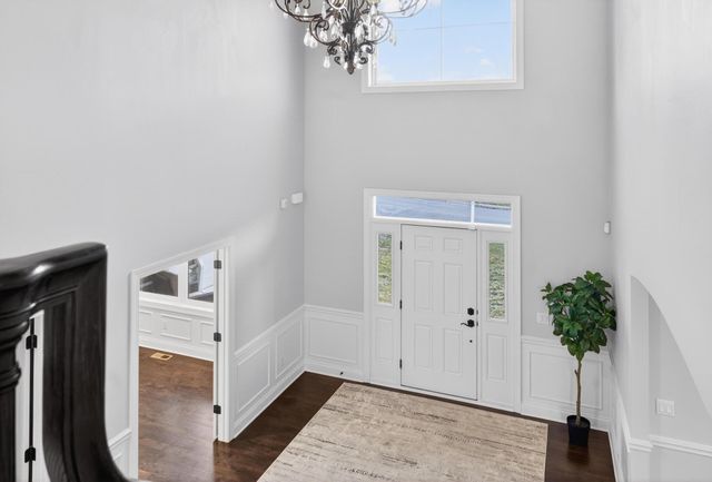 9889 Frederick Place, Eden Prairie, MN 55347