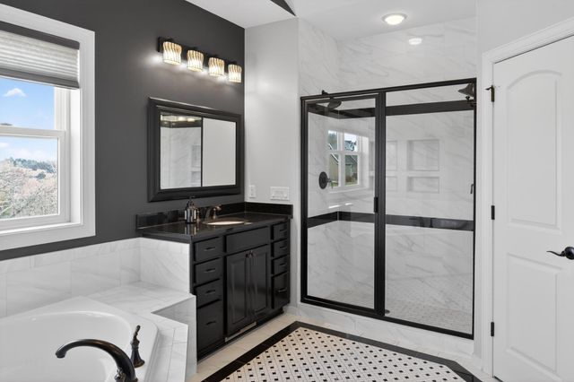 9889 Frederick Place, Eden Prairie, MN 55347