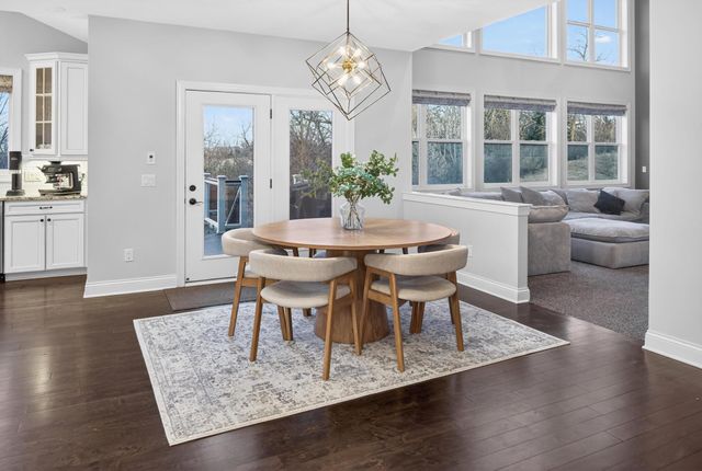 9889 Frederick Place, Eden Prairie, MN 55347