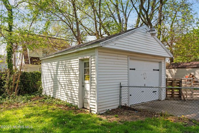 1901 Alvin Street, Toledo, OH 43607