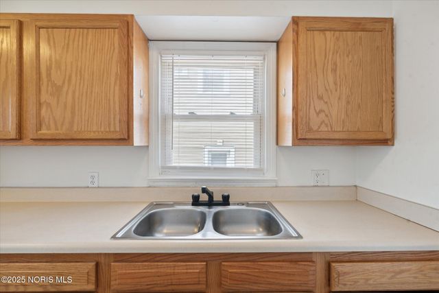 1901 Alvin Street, Toledo, OH 43607