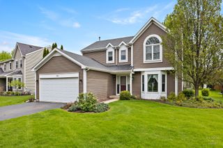 75 Hampton Street, Cary, IL 60013