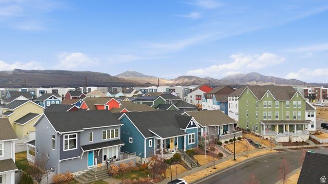 11348 S SANDBANK WAY, South Jordan, UT 84009