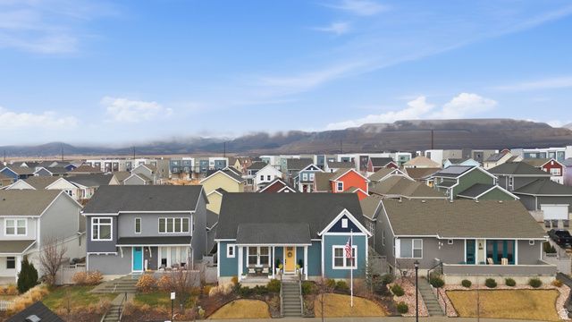 11348 S SANDBANK WAY, South Jordan, UT 84009