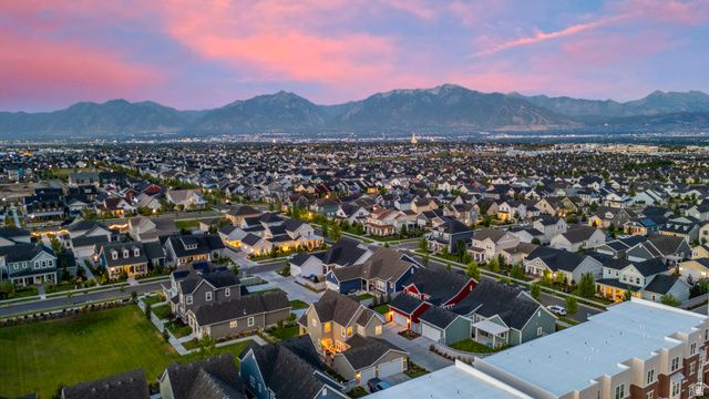 11348 S SANDBANK WAY, South Jordan, UT 84009