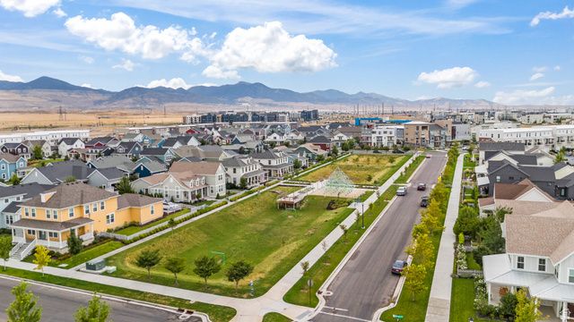 11348 S SANDBANK WAY, South Jordan, UT 84009