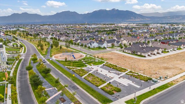 11348 S SANDBANK WAY, South Jordan, UT 84009