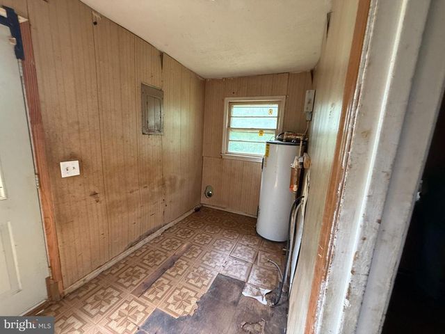 3154 FLAT RUN RD, Locust Grove, VA 22508