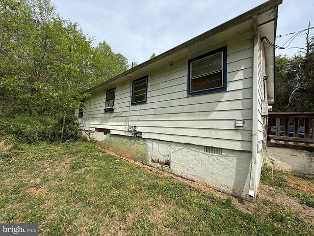 3154 FLAT RUN RD, Locust Grove, VA 22508