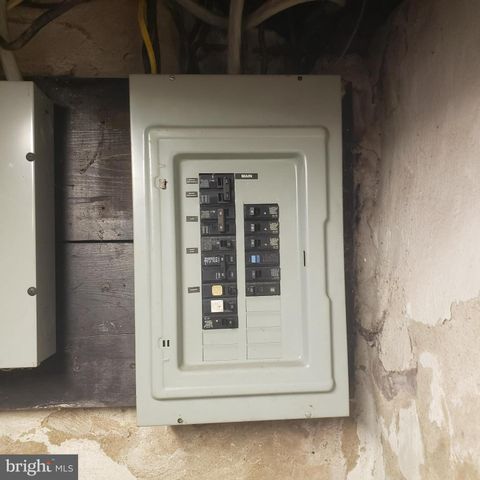 12 N LIMERICK RD, Royersford, PA 19468