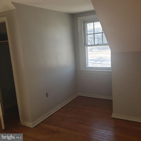 12 N LIMERICK RD, Royersford, PA 19468