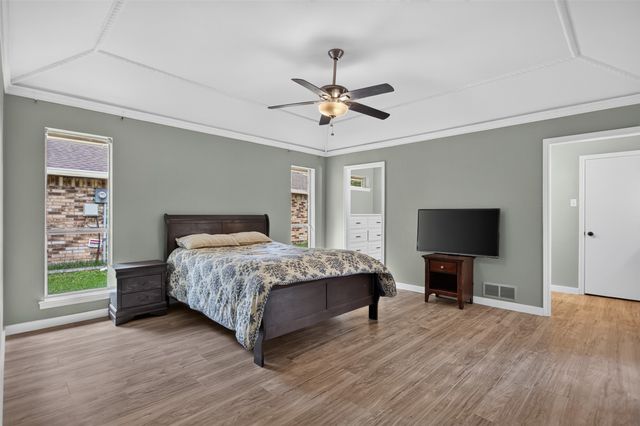 2303 Mccoy Road, Carrollton, TX 75006