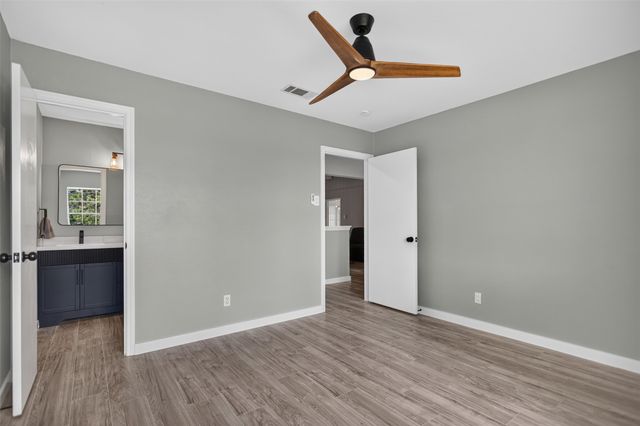 2303 Mccoy Road, Carrollton, TX 75006