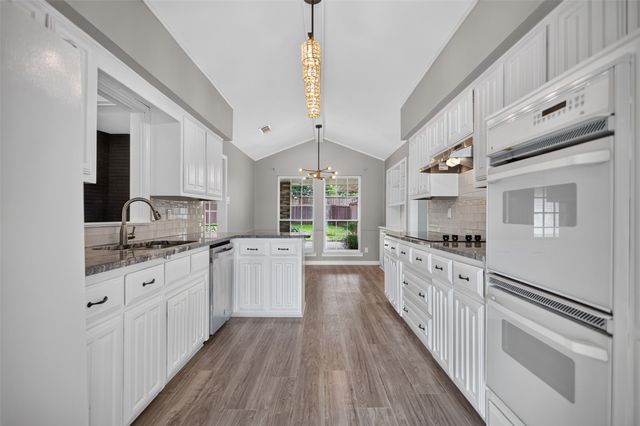 2303 Mccoy Road, Carrollton, TX 75006