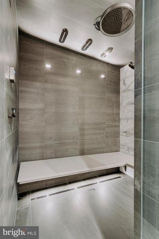 7029 LONGWOOD DR, Bethesda, MD 20817