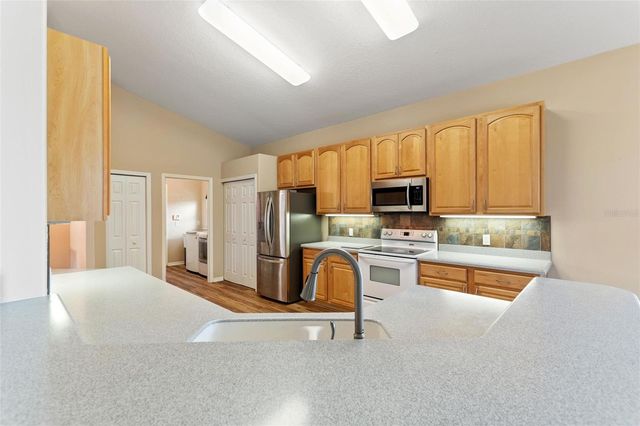 832 CUNNINGHAM DR, Davenport, FL 33837