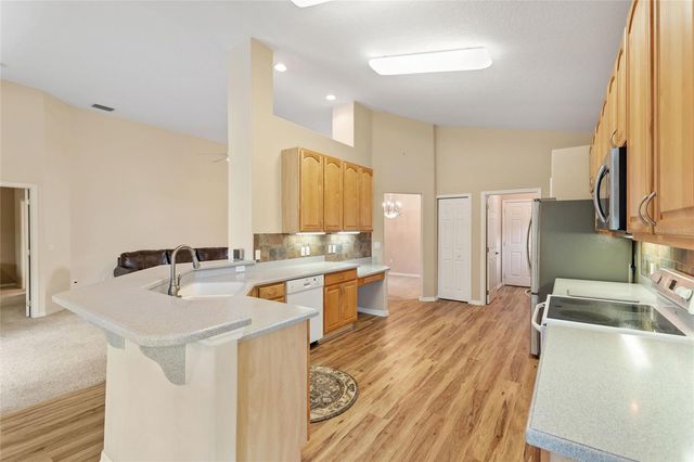 832 CUNNINGHAM DR, Davenport, FL 33837