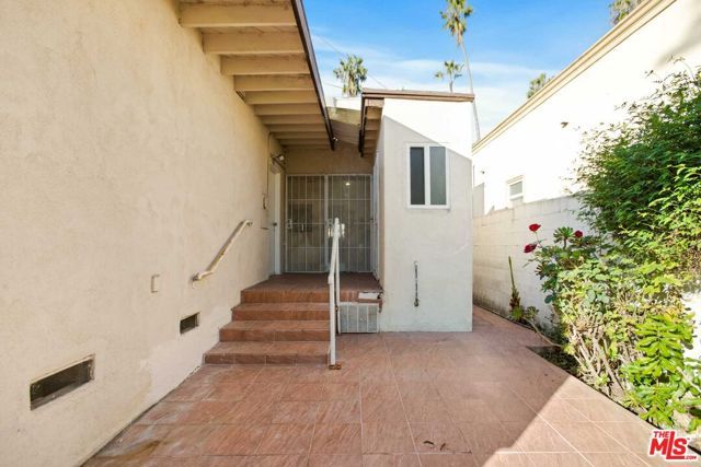 486 S Sherbourne Drive, Los Angeles, CA 90048