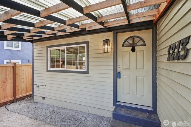 1213 S J Street, Tacoma, WA 98405