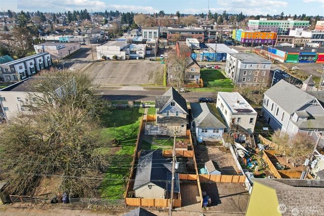 1213 S J Street, Tacoma, WA 98405