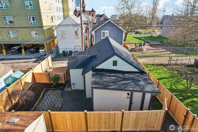 1213 S J Street, Tacoma, WA 98405