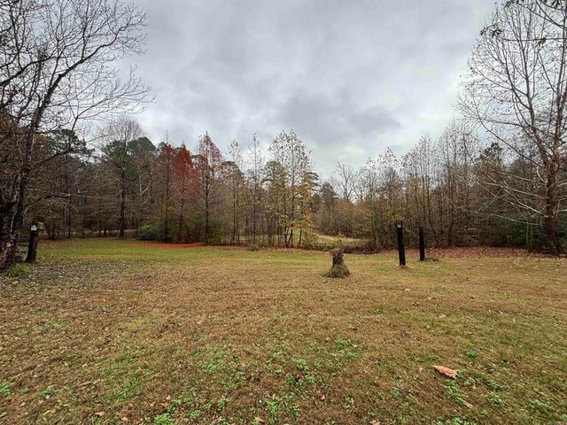 2666 Wine Dot Road, Malvern, AR 72104