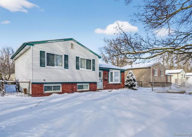 15654 Isabelle Street, Romulus, MI 48174