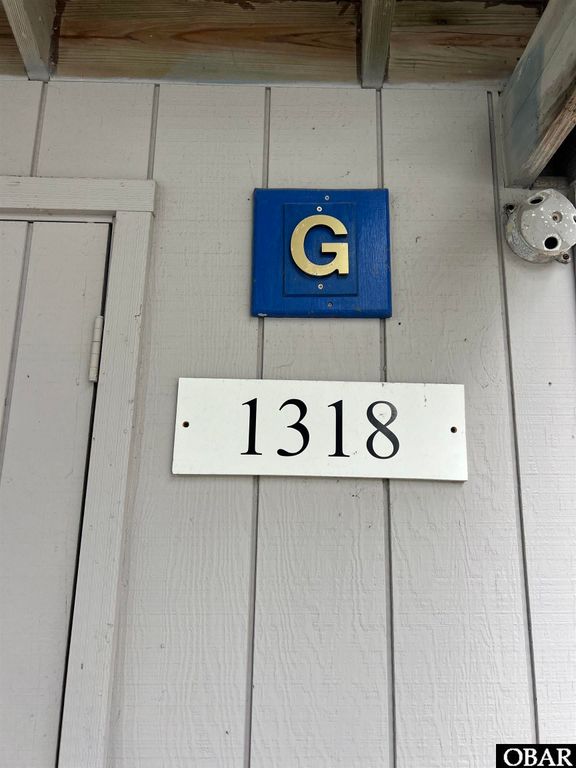 Image 15 of property listing at 1318 Duck Rd # G, Duck, NC 27949
