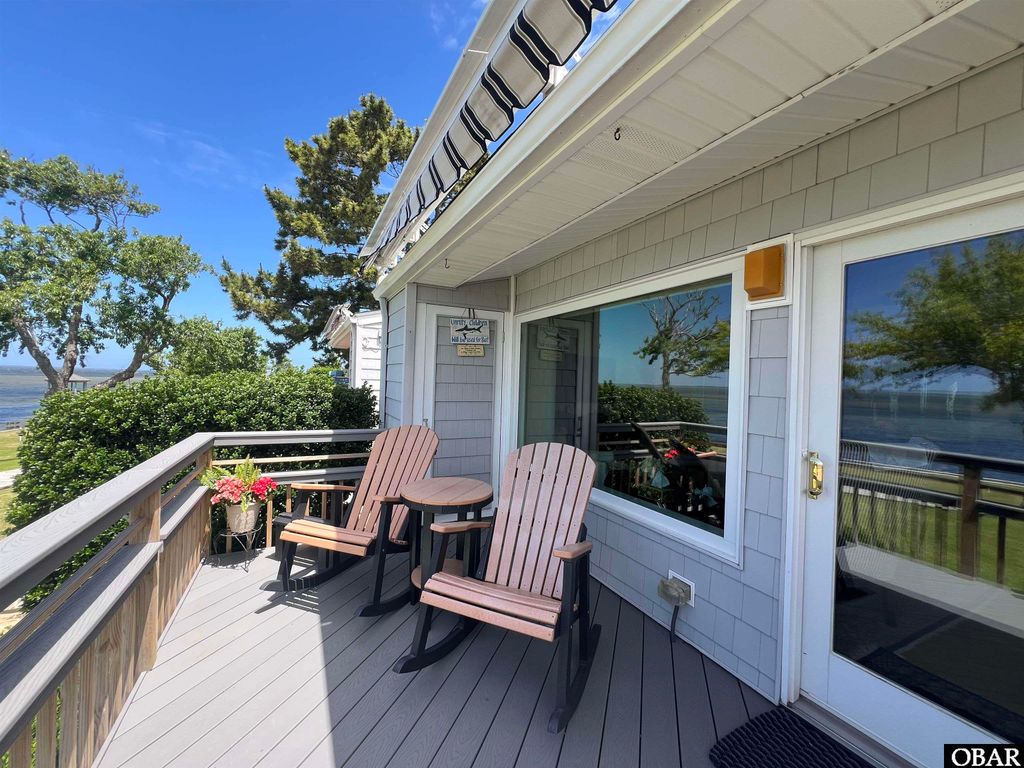 Image 19 of property listing at 1318 Duck Rd # G, Duck, NC 27949