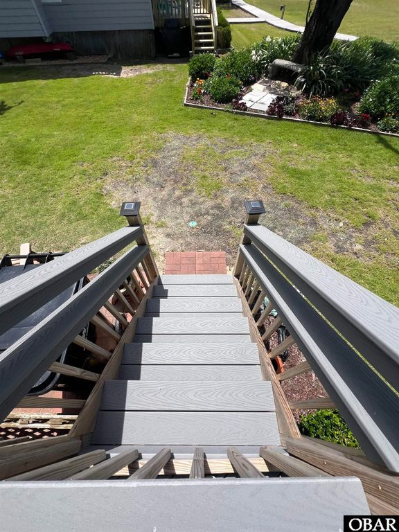 Image 21 of property listing at 1318 Duck Rd # G, Duck, NC 27949