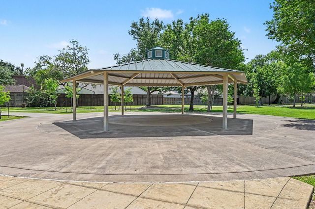 3311 Longfield Circle, Houston, TX 77063