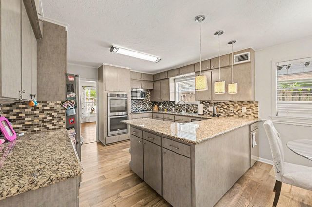 3311 Longfield Circle, Houston, TX 77063