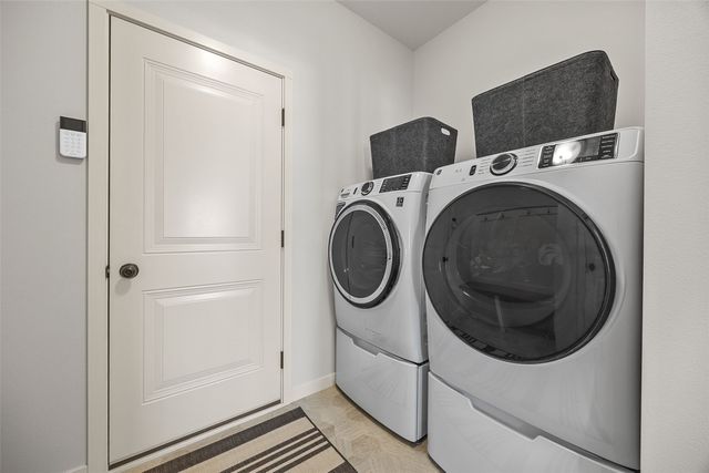 2028 Royal Oak Ridge Road, Marion, IA 52302