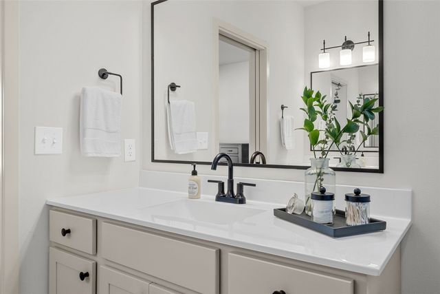 2028 Royal Oak Ridge Road, Marion, IA 52302